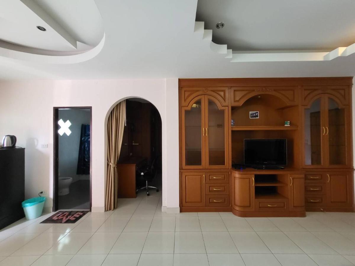 Appartement Marin House Pattaya Extérieur photo