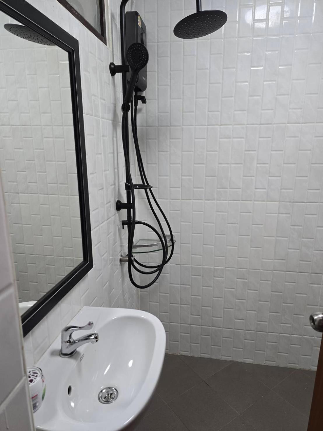 Appartement Marin House Pattaya Extérieur photo