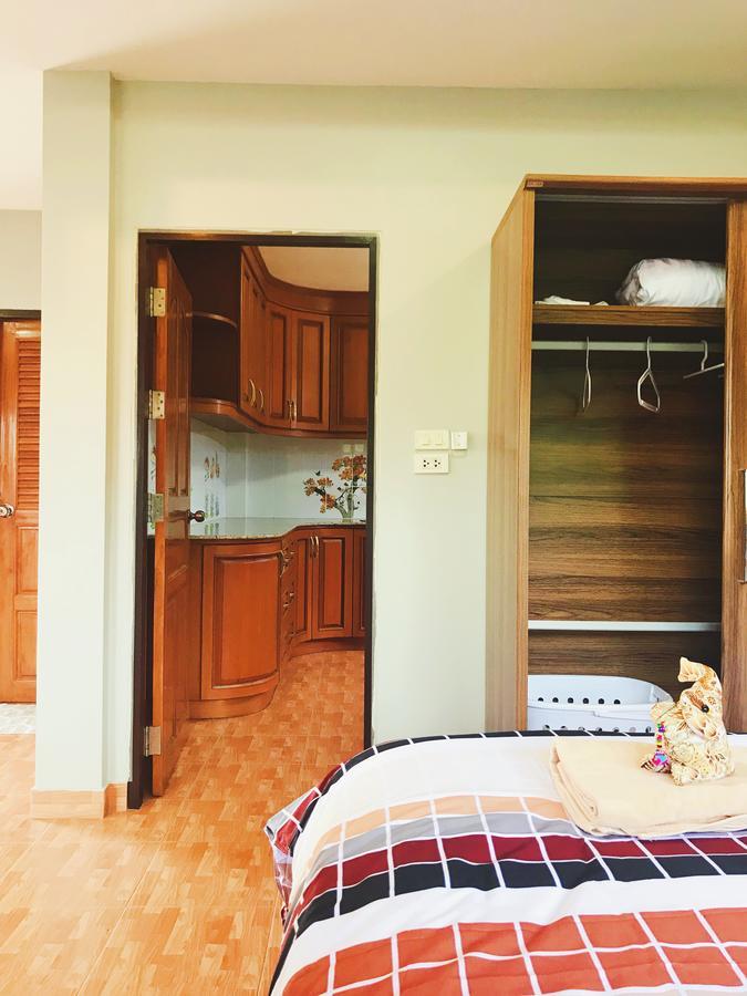 Appartement Marin House Pattaya Extérieur photo