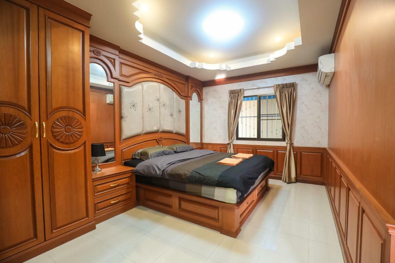 Appartement Marin House Pattaya Extérieur photo