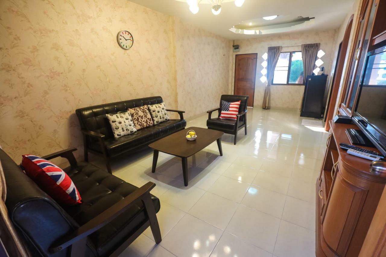 Appartement Marin House Pattaya Extérieur photo